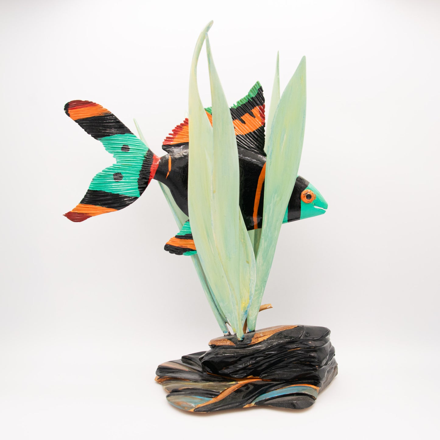 Poisson dans les algues