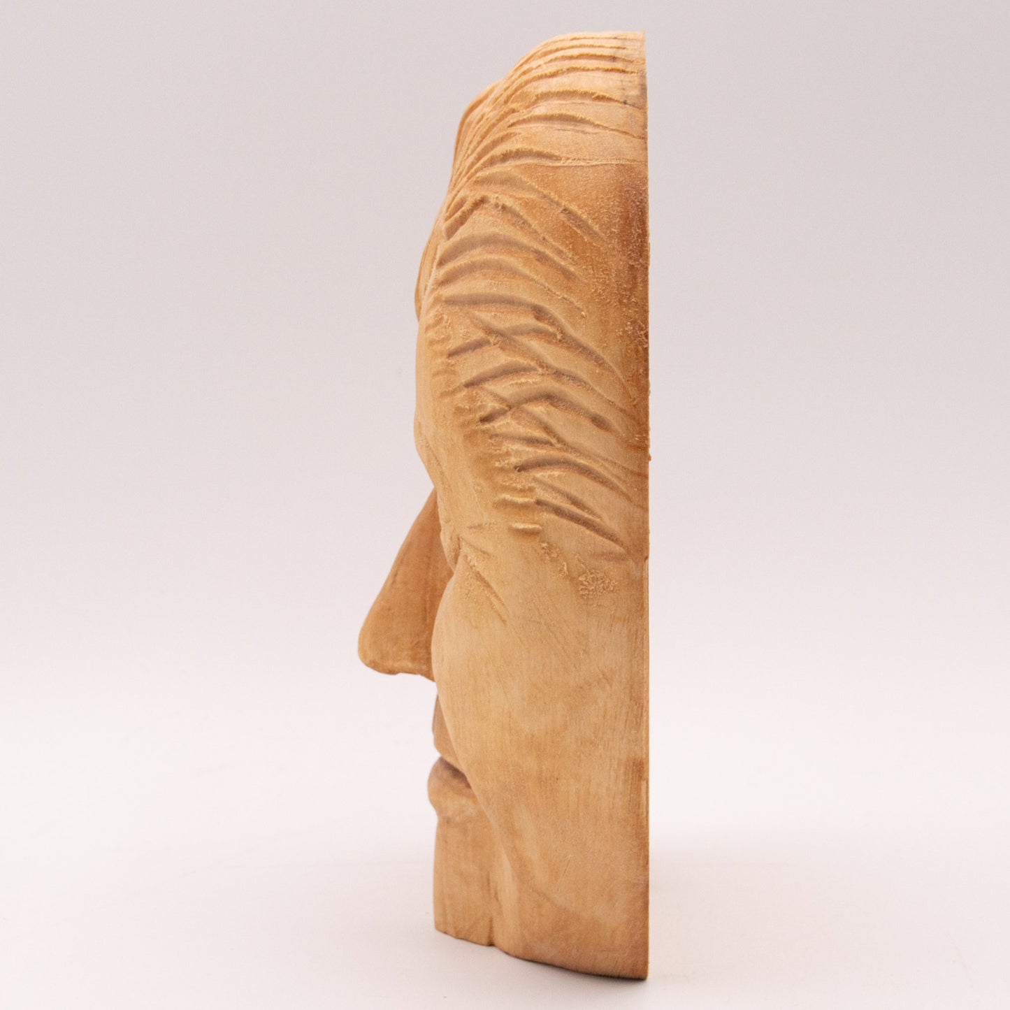 Tête en bois