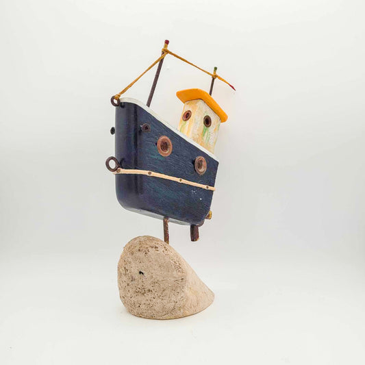 Bateau en bois- bleu marin toit jaune