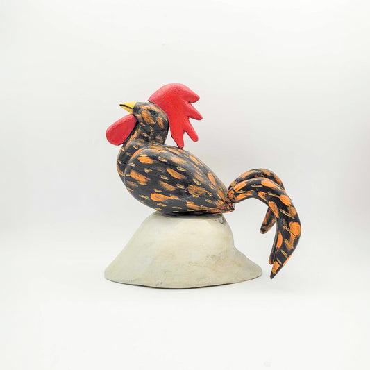 Coq à la fière allure
