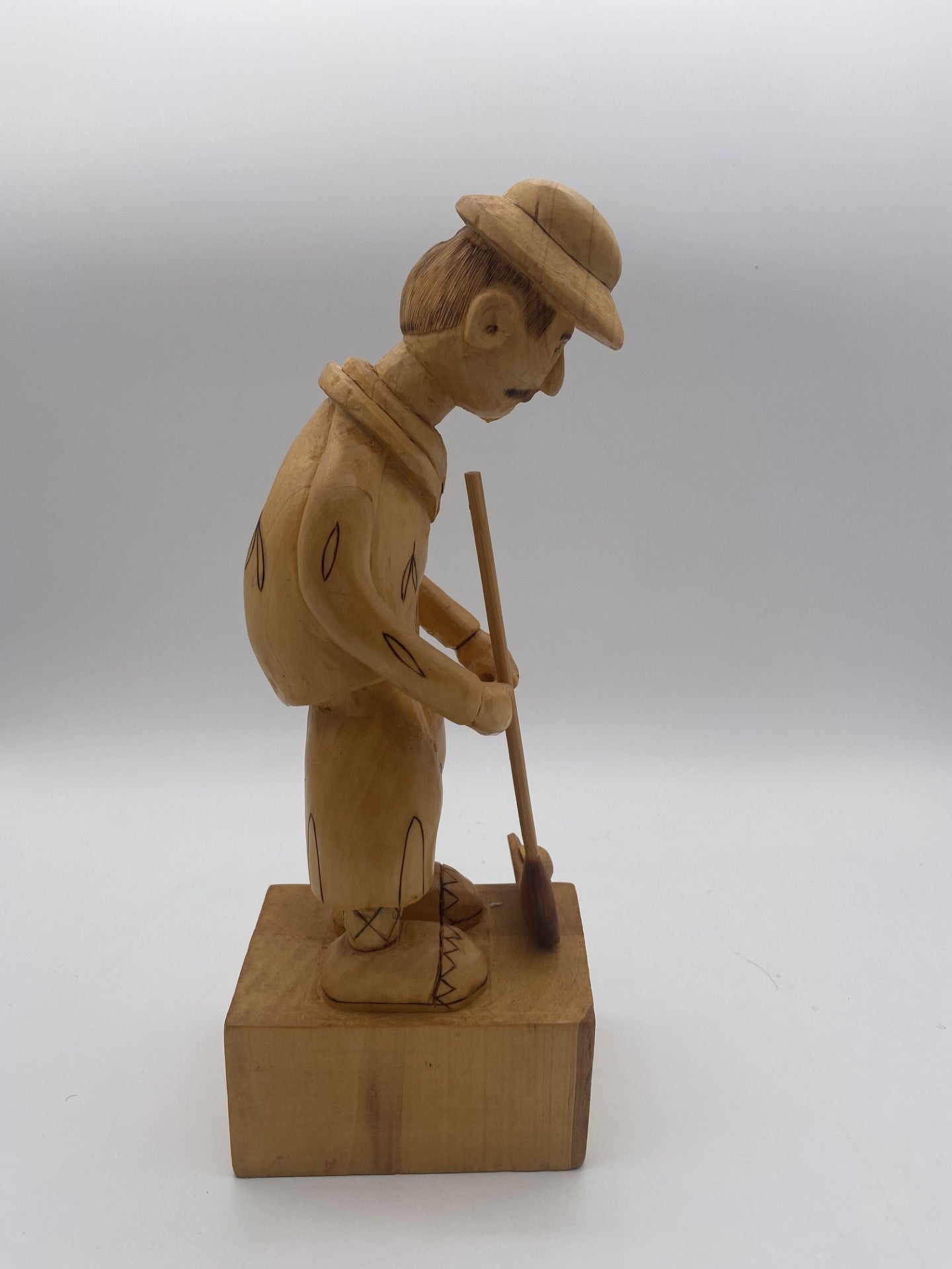 Homme golfeur